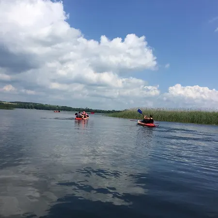 فندق مبيت وإفطار Bzy I Magnolie Lubowo (Szczecinek)