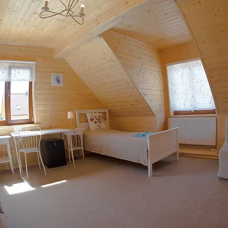 Bed & Breakfast Bzy I Magnolie Lubowo (Szczecinek)